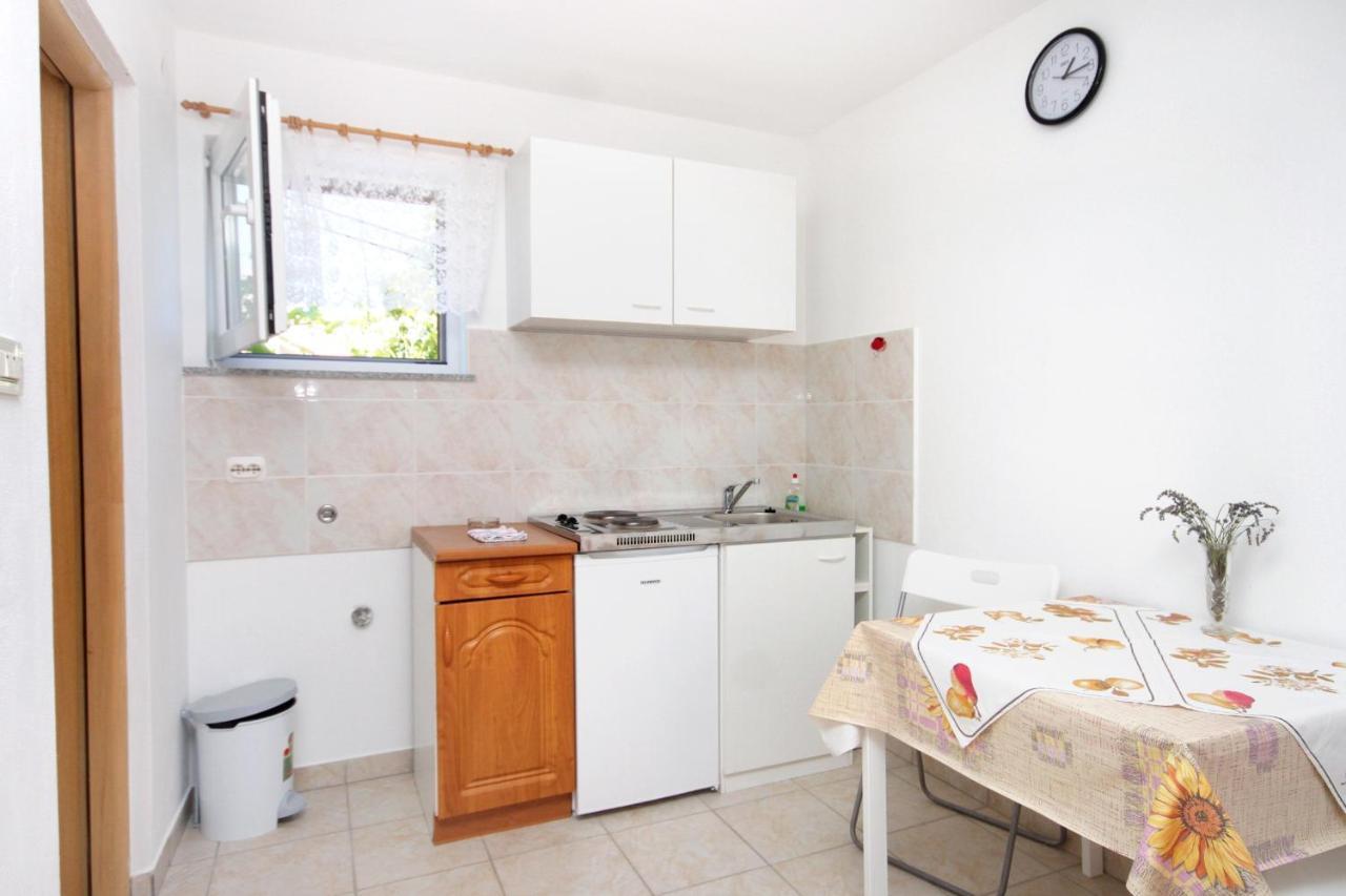 Apartments By The Sea Valun, Cres - 8081 المظهر الخارجي الصورة